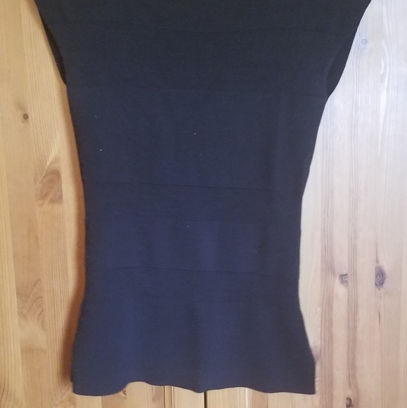 Black chic tshirt - Picture 2 of 3